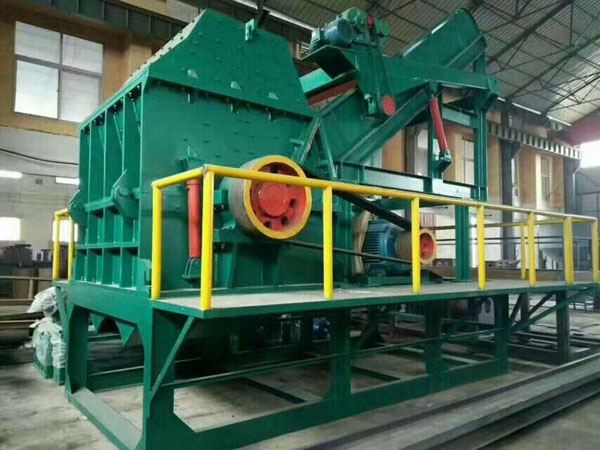 金屬破碎機現(xiàn)場